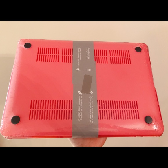 MacBook Pro case - Picture 2 of 2